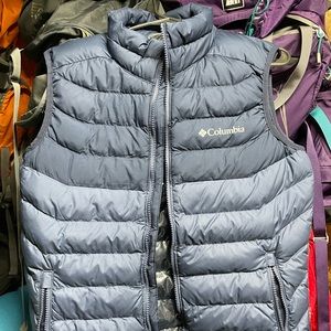 Columbia Down Vest Size Small